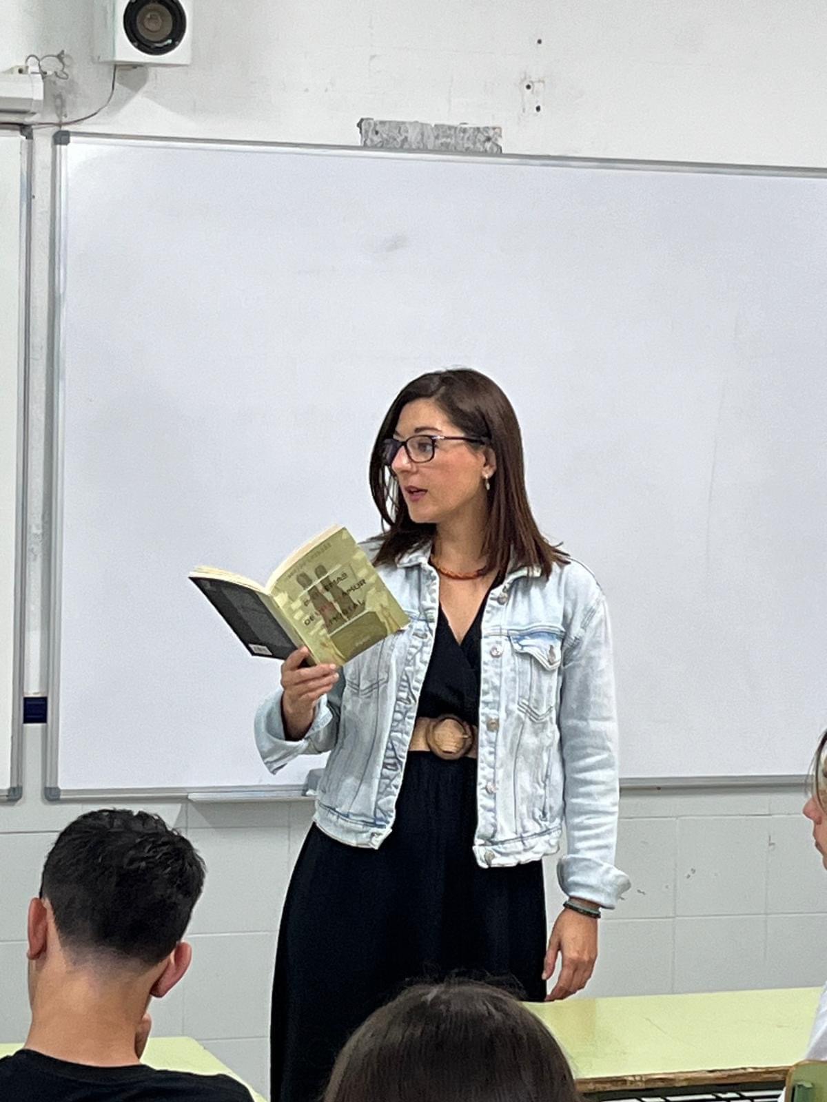 Taller de poseía con la escritora Libertad Cordoba.