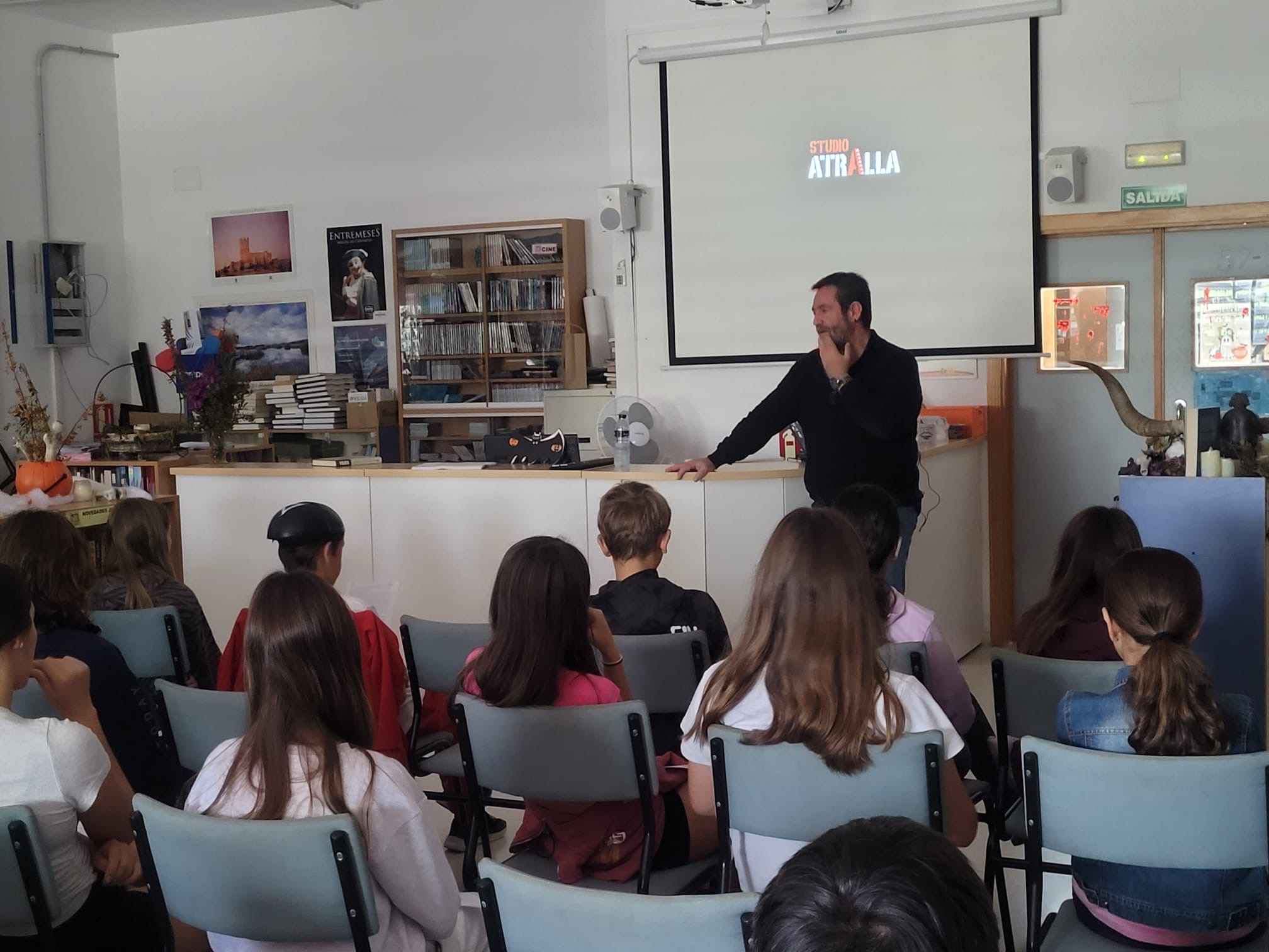 Charlas terroríficas para 300 alumnos/as!